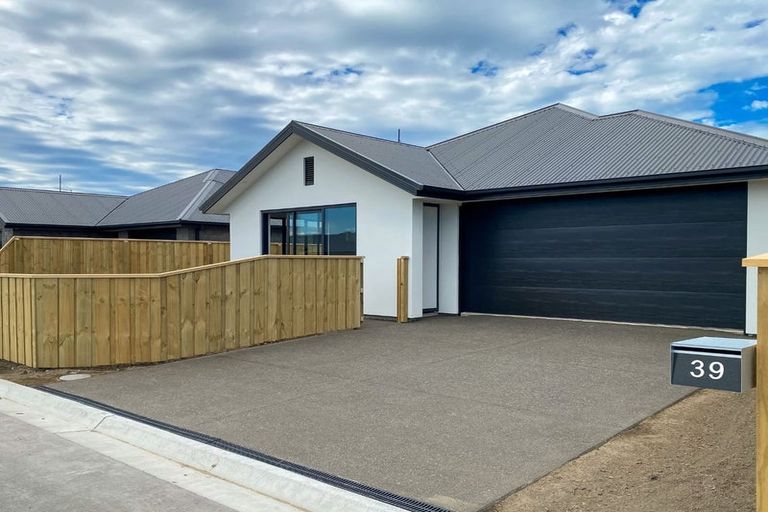 Photo of property in 39 Gossett Lane, Pegasus, 7612