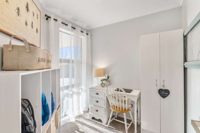 Photo of property in 17 Eyrewell Road, Pegasus, 7612