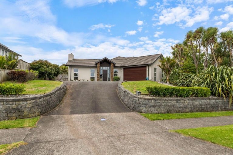 Photo of property in 4 Links Drive, Waiwhakaiho, New Plymouth, 4312