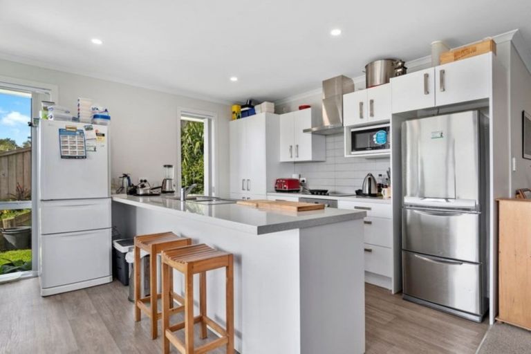 Photo of property in 8 Greenvale Place, Welcome Bay, Tauranga, 3112