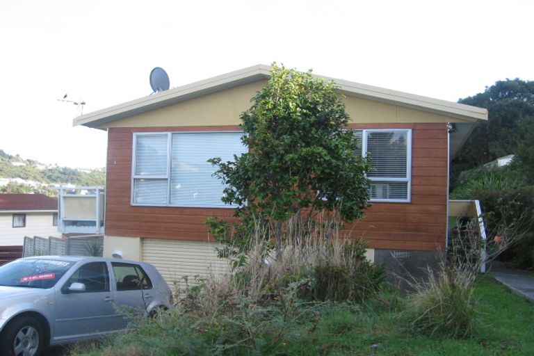 Photo of property in 1 Venus Place, Whitby, Porirua, 5024