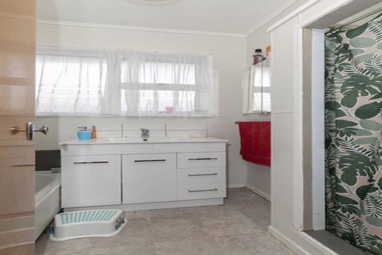 Photo of property in 13 Harlock Place, Huntly, 3700