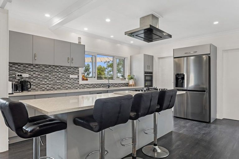 Photo of property in 73 Keepa Road, Coastlands, Whakatane, 3191