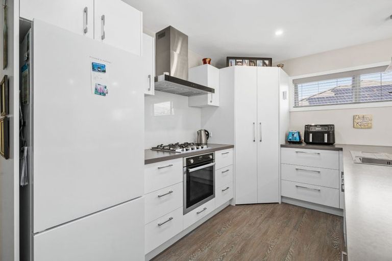 Photo of property in 15 Magnetic Place, Cromwell, 9310