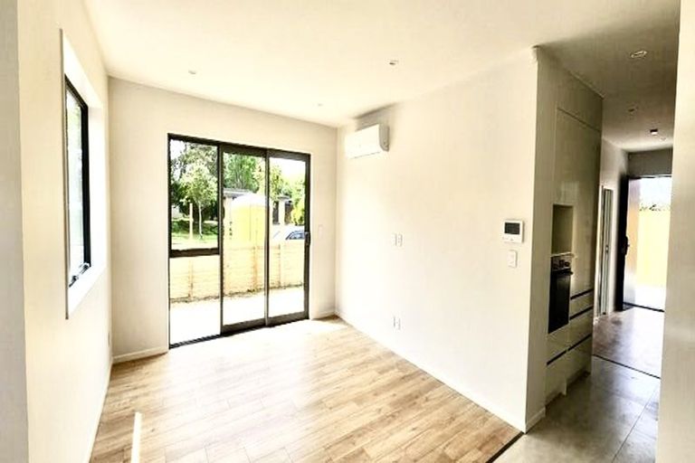 Photo of property in 39 Cascades Road, Pakuranga Heights, Auckland, 2010