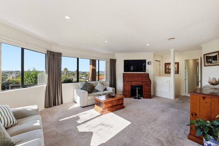 Photo of property in 5 Rose Court, Orewa, 0931