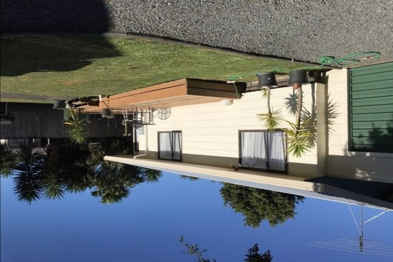 Photo of property in 2/47 Settlement Road, Papakura, 2110