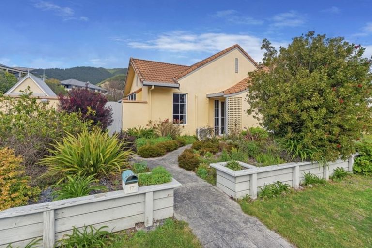 Photo of property in 17 Middlebank Drive, Richmond, 7020