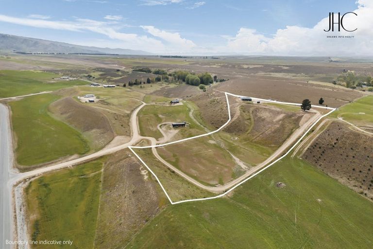 Photo of property in 6 Cassidy Way, Springvale, Alexandra, 9391