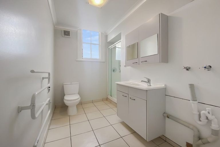 Photo of property in 60 Wilson Street, Newtown, Wellington, 6021