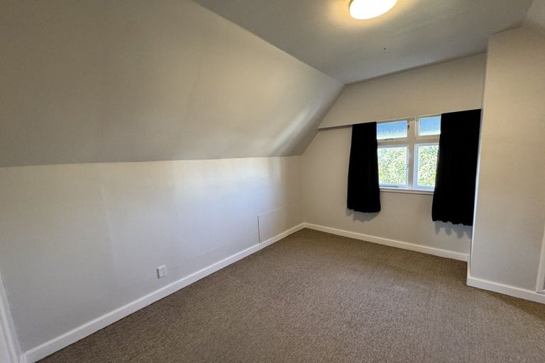 Photo of property in 61 Endeavour Street, Lyall Bay, Wellington, 6022