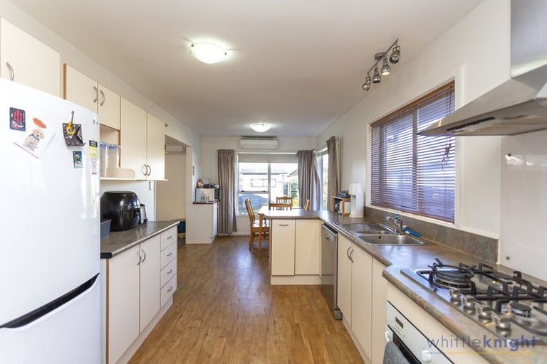 Photo of property in 19 Dunstan Crescent, Hornby, Christchurch, 8042