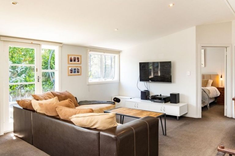 Photo of property in 72 Beach Road, Haumoana, 4102