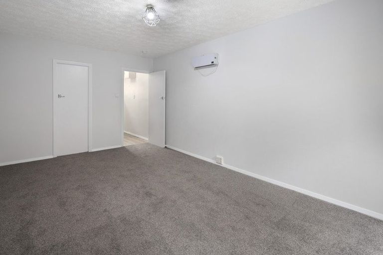 Photo of property in Avon Apartments, 2/313 The Terrace, Te Aro, Wellington, 6011