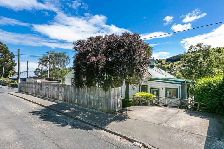Photo of property in 9 Montague Street, North East Valley, Dunedin, 9010