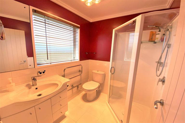 Photo of property in 6 Solway Place, Mosgiel, 9024