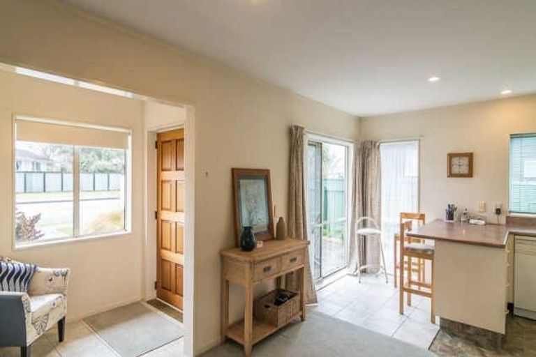 Photo of property in 38 Arawhata Road, Paraparaumu, 5032