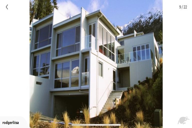 Photo of property in 4 Chandler Lane, Fernhill, Queenstown, 9300