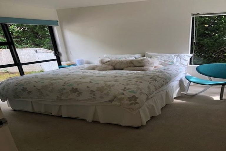 Photo of property in 1/7 Calypso Place, Rothesay Bay, Auckland, 0630