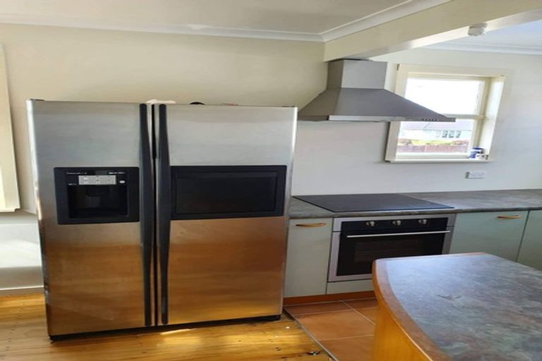 Photo of property in 10 Robertson Street, Oamaru North, Oamaru, 9400