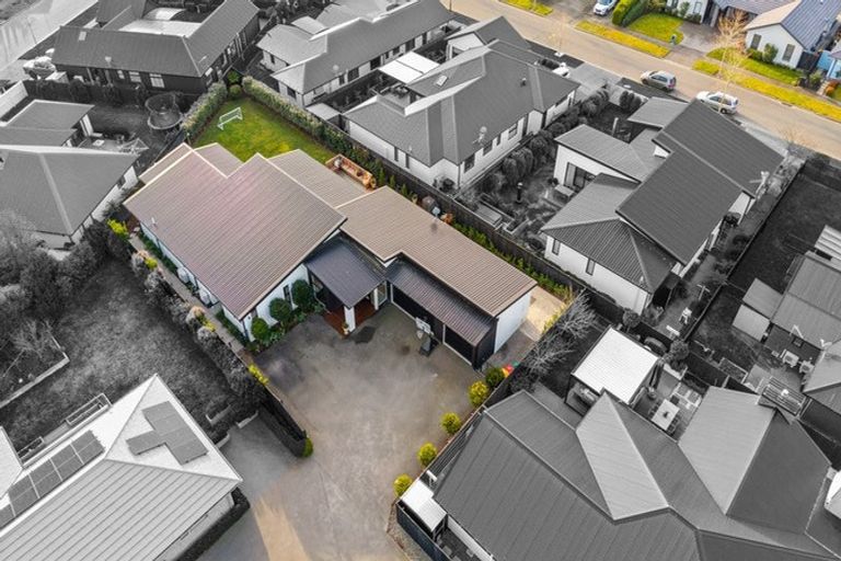 Photo of property in 14 Kohunga Crescent, Bottle Lake, Christchurch, 8083