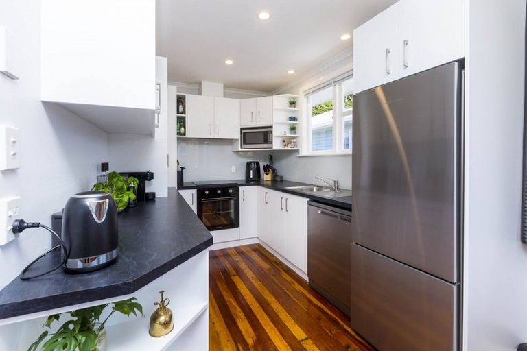 Photo of property in 84 Black Beech Street, Birchville, Upper Hutt, 5018