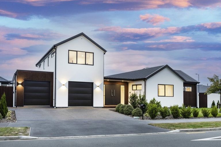 Photo of property in 28 Glenturret Drive, Casebrook, Christchurch, 8051