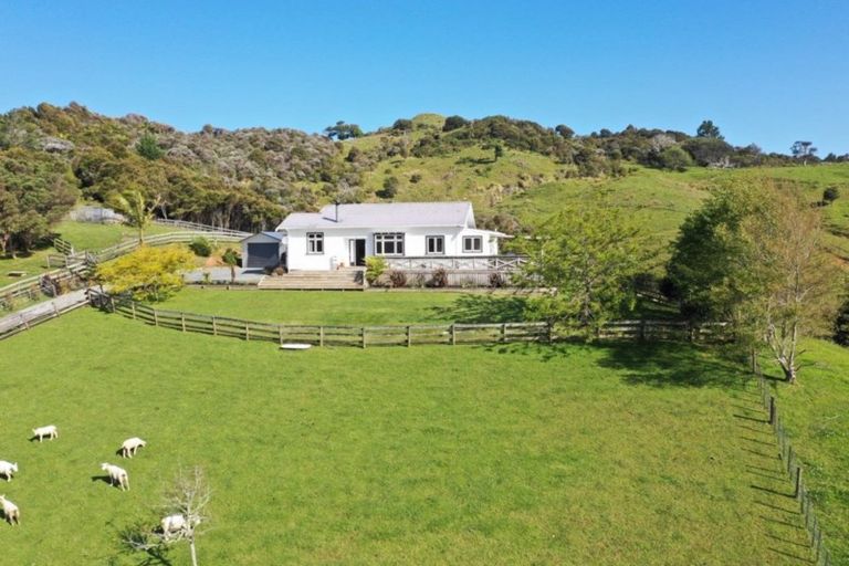 Photo of property in 32 Clifford Road, Makarau, Warkworth, 0981