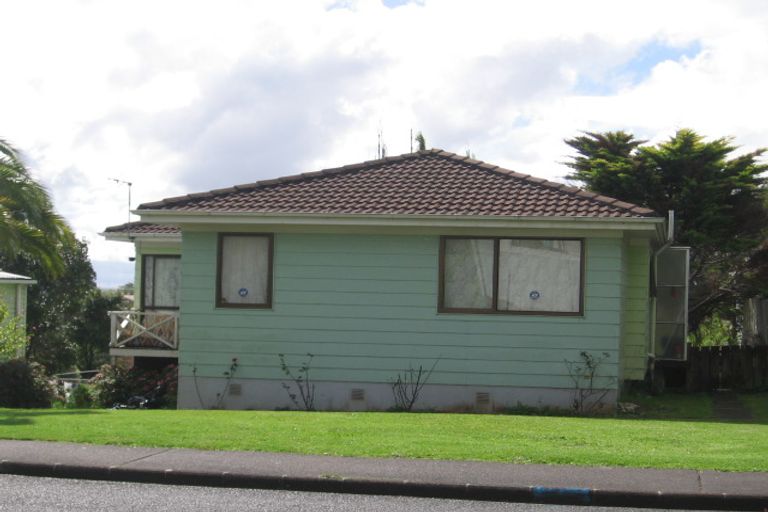 Photo of property in 83 Solar Road, Glen Eden, Auckland, 0602