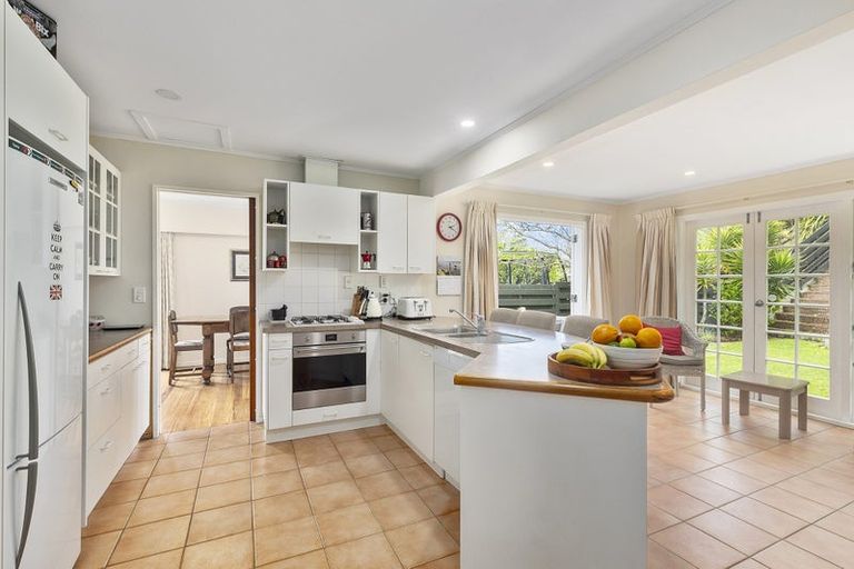 Photo of property in 20 Balliol Drive, Tawa, Wellington, 5028