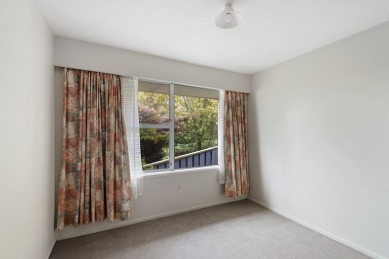 Photo of property in 1/7 Patchett Place, Cashmere, Christchurch, 8022