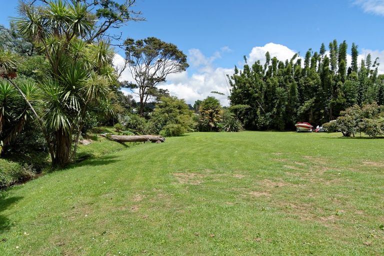 Photo of property in 11 Withers Road, Glen Eden, Auckland, 0602