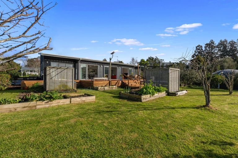 Photo of property in 962 Kahikatea Flat Road, Waitoki, Kaukapakapa, 0871