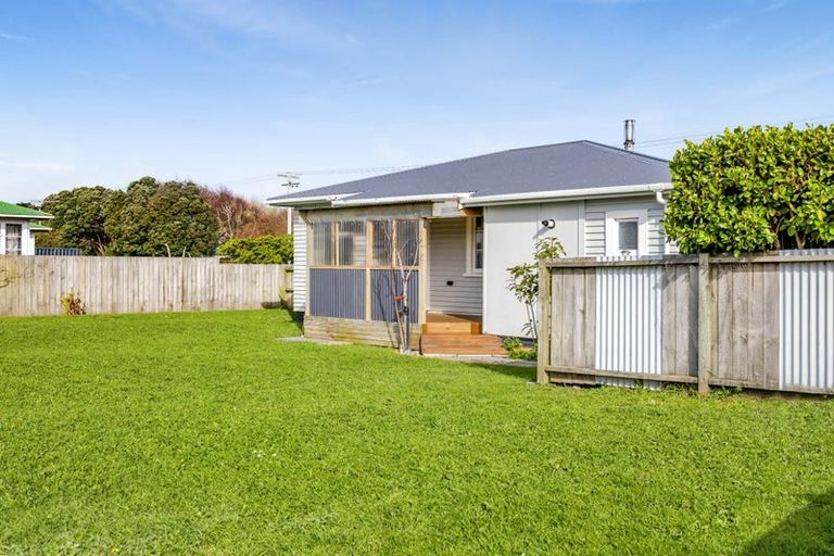 Photo of property in 45 Kauae Street, Manaia, 4612