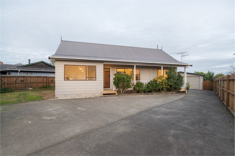 Photo of property in 8 Fortunes Road, Half Moon Bay, Auckland, 2012