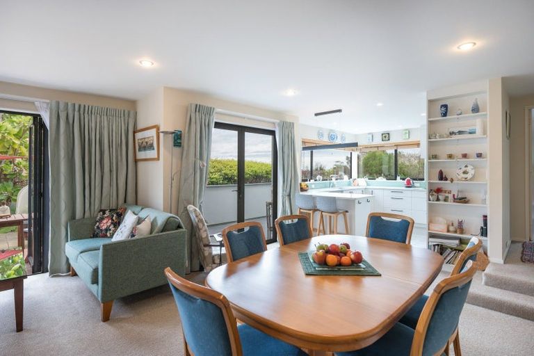 Photo of property in 21 Idesia Grove, Richmond, 7020