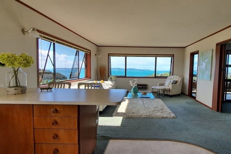 Photo of property in 12 Kotare Place, Sandspit, Warkworth, 0982