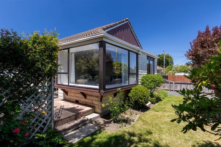 Photo of property in 1/14 Croziers Road, St Albans, Christchurch, 8052