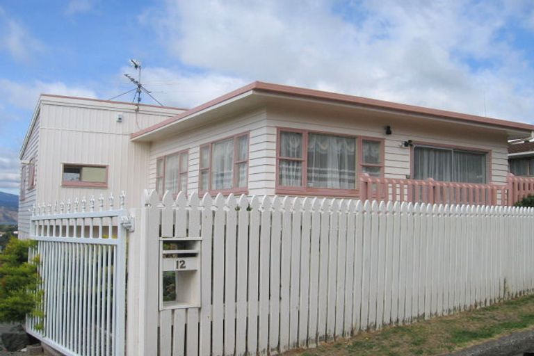 Photo of property in 12 Cobar Close, Maupuia, Wellington, 6022