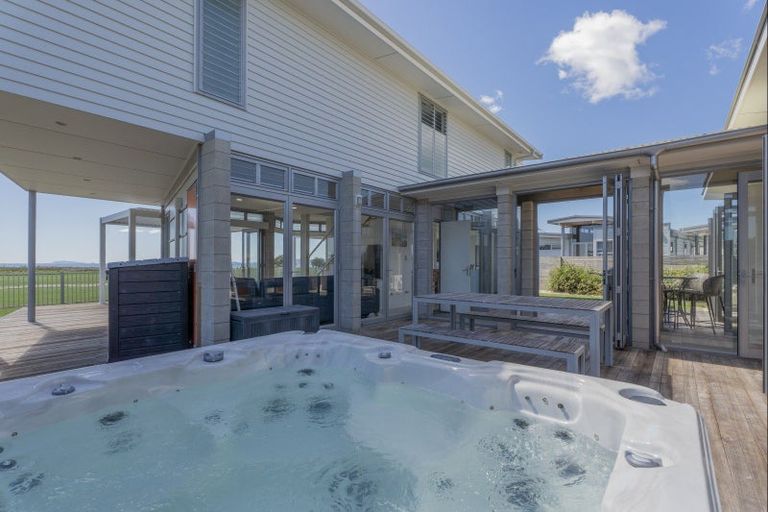 Photo of property in 116 Puka Crescent, Matarangi, Whitianga, 3592