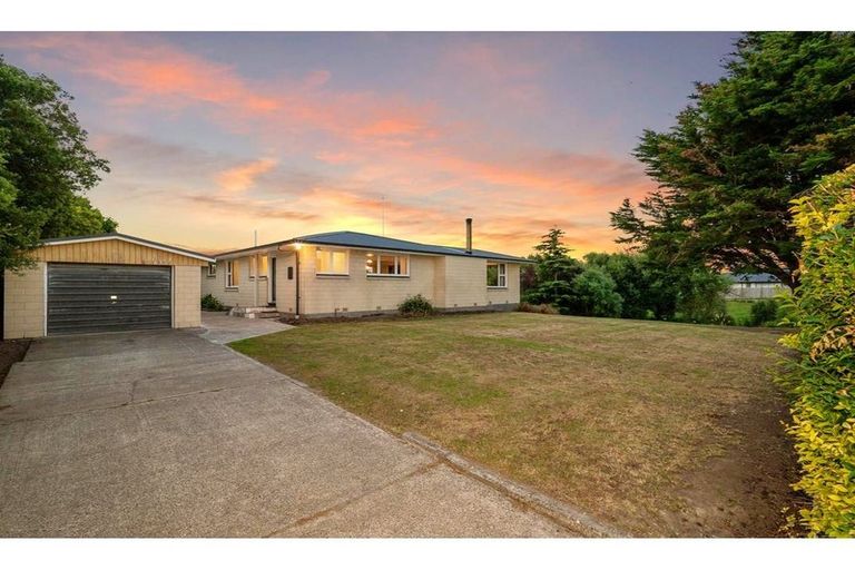 Photo of property in 302 Wigram Road, Wigram, Christchurch, 8025