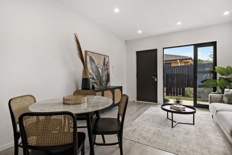 Photo of property in 3/39 Brandon Road, Glen Eden, Auckland, 0602