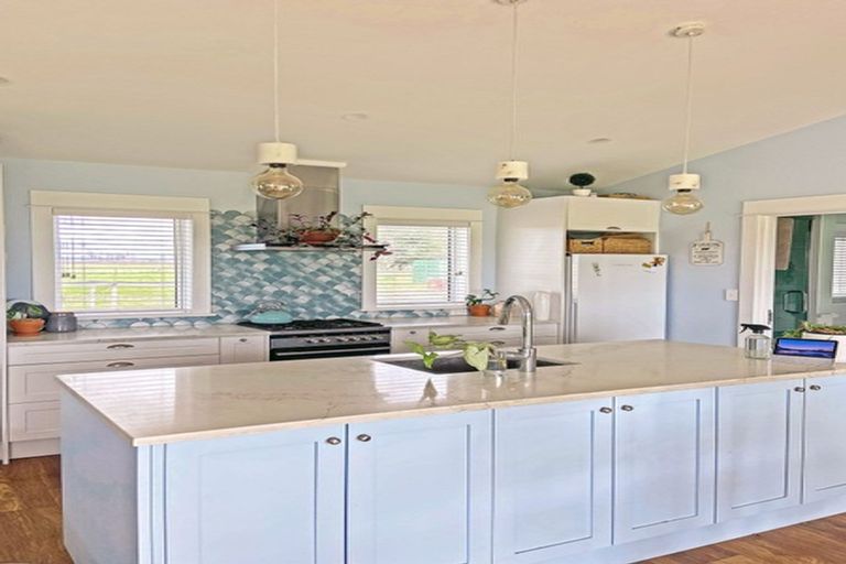 Photo of property in 35 Sears Road, Meeanee, Napier, 4183