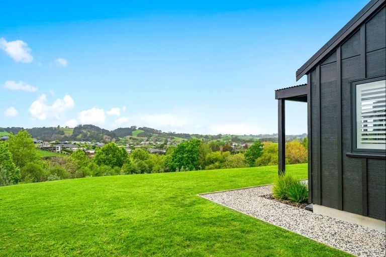 Photo of property in 7 Tamahunga Drive, Matakana, Warkworth, 0985