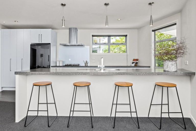 Photo of property in 9a Saint Hill Lane, Havelock North, 4130