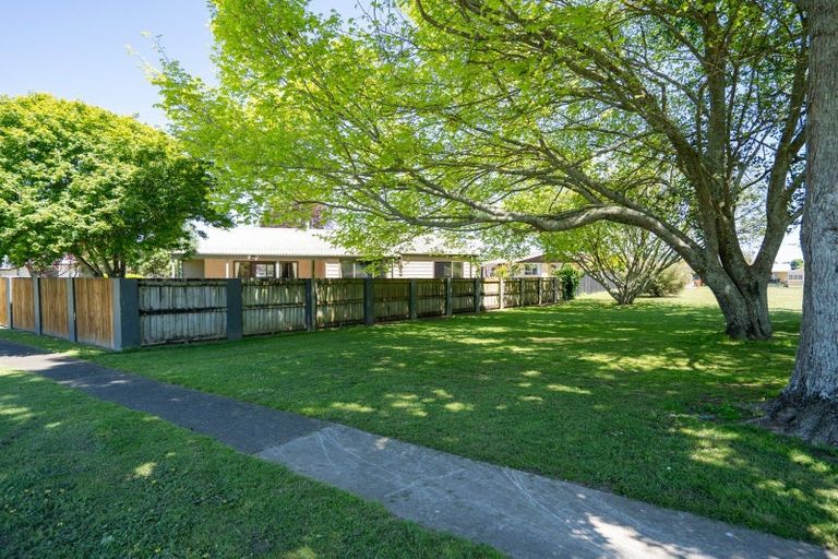 Photo of property in 277 Shakespeare Street, Leamington, Cambridge, 3432