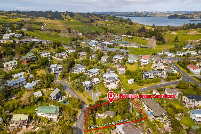 Photo of property in 5 Woodlands Avenue, Snells Beach, 0920