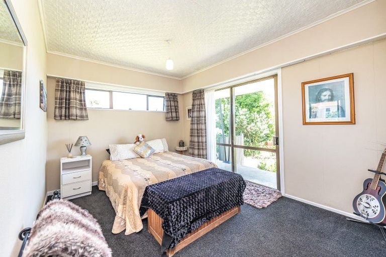 Photo of property in 28 Shakespeare Road, Bastia Hill, Whanganui, 4500