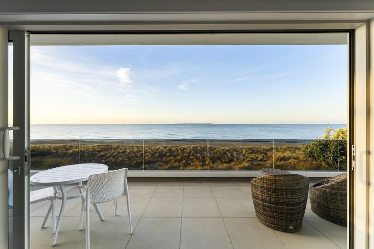 Photo of property in 85 Karewa Parade, Papamoa Beach, Papamoa, 3118