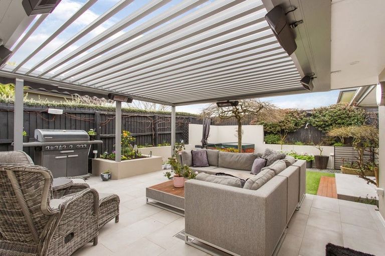 Photo of property in 56 Titirangi Crescent, Parklands, Christchurch, 8083